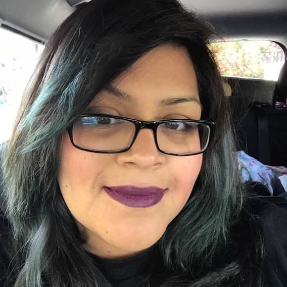 Poshmark profile picture for @jdjj